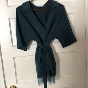 Vera Wang silk wrap shirt sz L